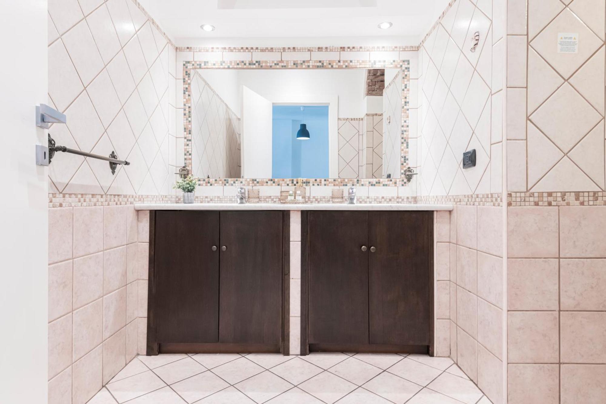 Nice Apartment In The Heart Of Porta Venezia Милано Екстериор снимка